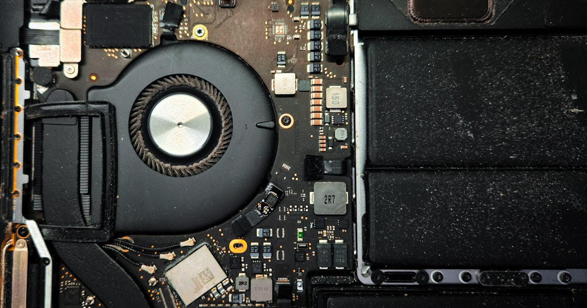 MacBook anakart təmiri